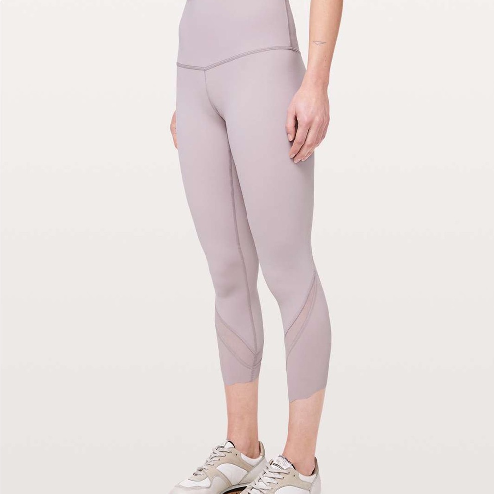 Lululemon Wunder Under Crop II